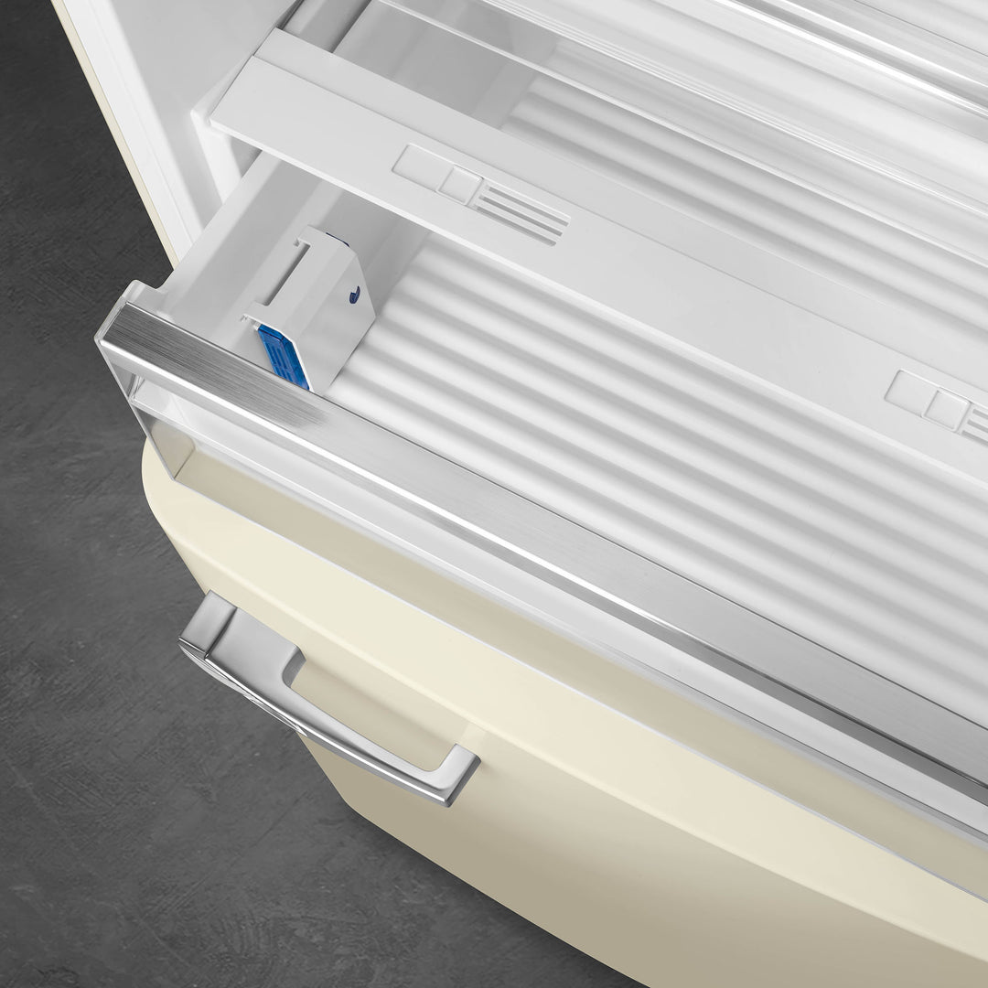 REFRIGERADOR 50 STYLE